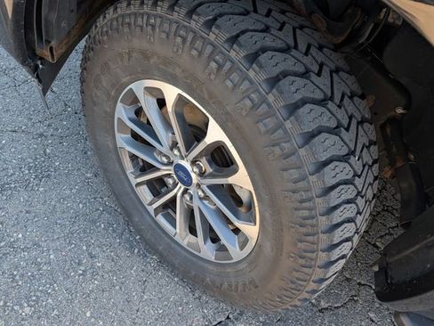 Used 2019 Ford F150 XLT w/ Equipment Group 302A Luxury AWD/4WD image 2