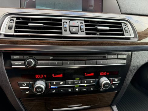 Used 2011 BMW 750Li RWD image 25
