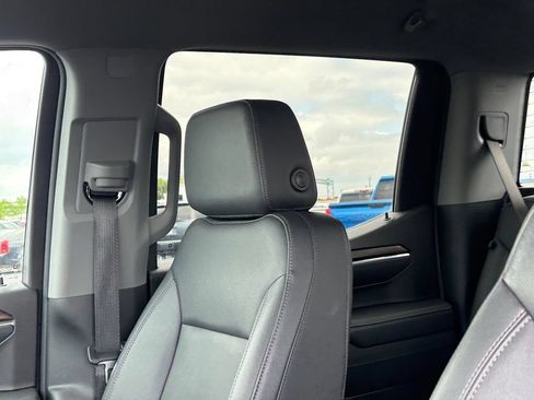 Used 2025 GMC Sierra 1500 SLT RWD image 12