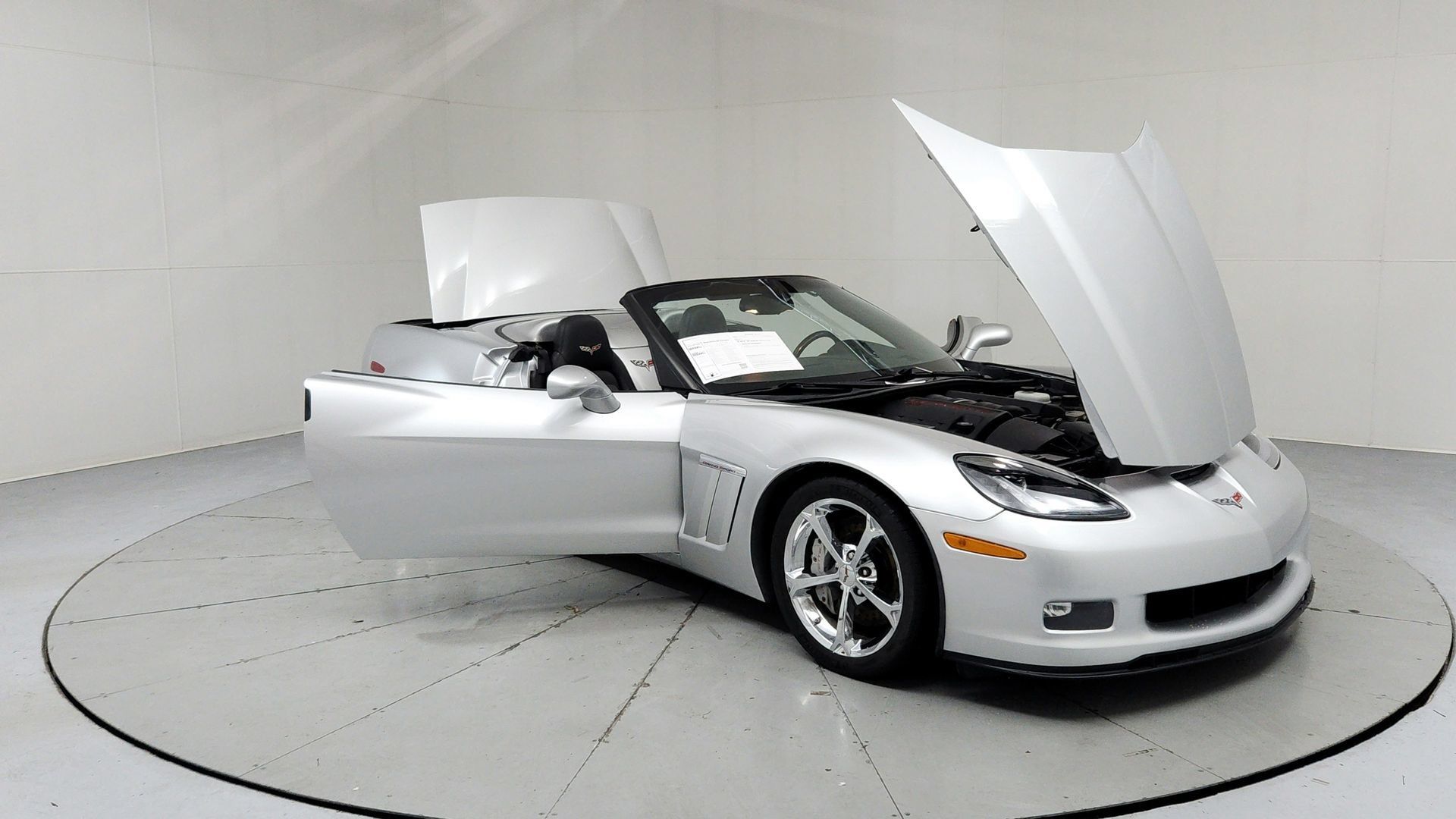 Used 2010 Chevrolet Corvette Grand Sport w/ Preferred Equipment Group RWD image 12