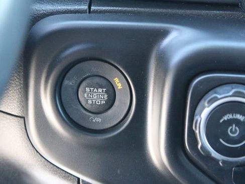 Used 2023 Jeep Wrangler Sport S image 21