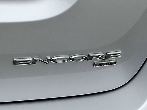 Used 2022 Buick Encore Preferred w/ Safety Package image 29