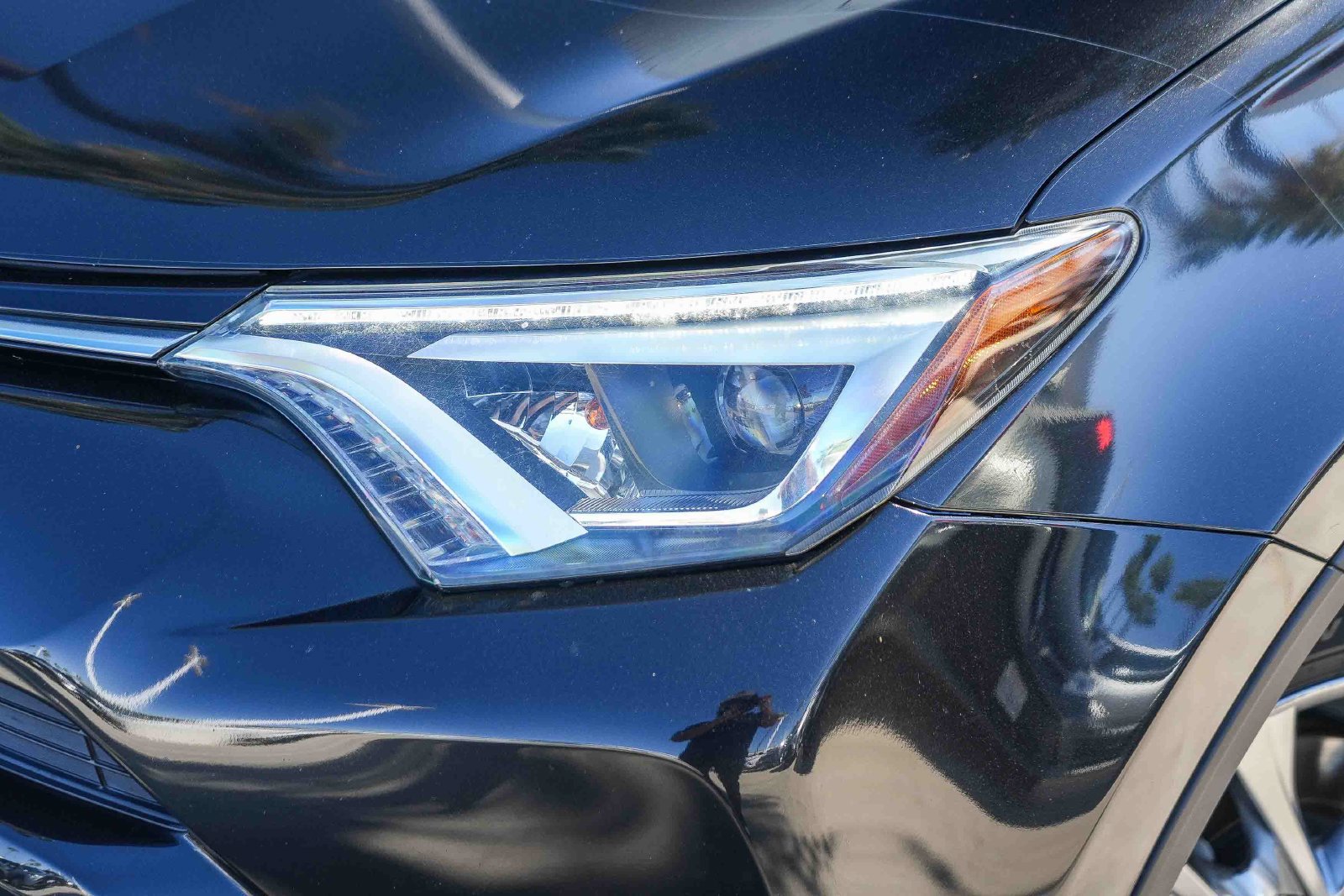 Certified 2016 Toyota RAV4 Limited w/ Advanced Technology Package AWD/4WD image 2
