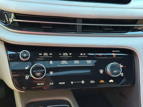 Used 2026 INFINITI QX60 Autograph w/ Dark Cargo Package AWD/4WD image 33
