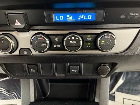 Used 2021 Toyota Tacoma SR AWD/4WD image 28