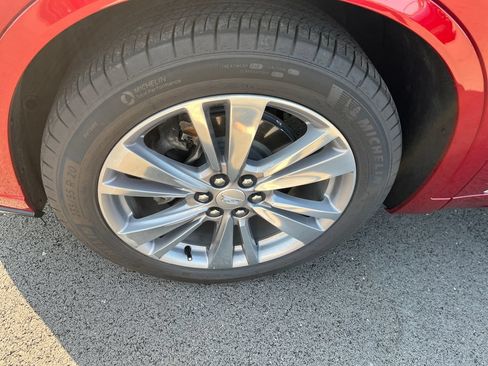 Used 2024 Cadillac XT6 Premium Luxury w/ LPO, Floor Liner Package FWD image 9
