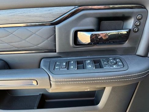 New 2026 RAM 3500 Limited image 10