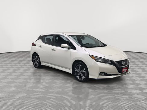 Used 2022 Nissan Leaf SV Plus FWD image 31