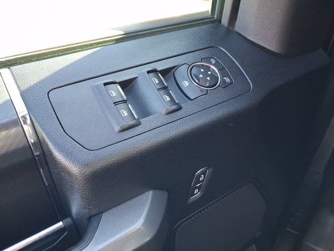 Used 2018 Ford F150 XLT w/ Equipment Group 302A Luxury AWD/4WD image 18