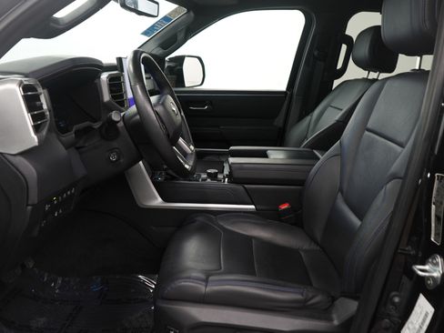 Used 2023 Toyota Tundra Platinum image 16