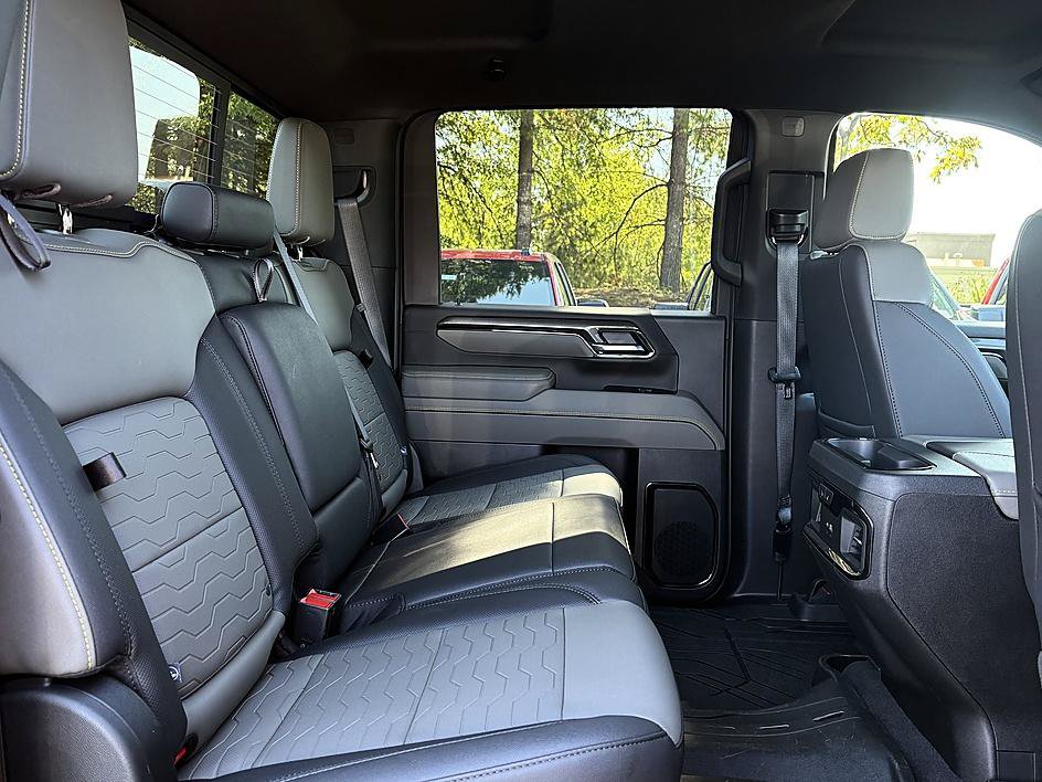 Used 2026 Chevrolet Silverado 2500 ZR2 AWD/4WD image 12