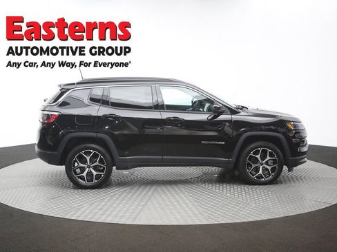 Used 2025 Jeep Compass Limited AWD/4WD image 40