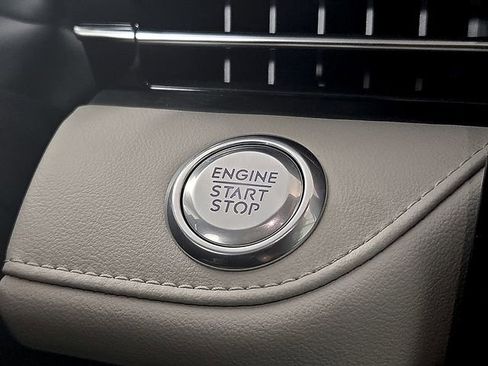 Used 2025 Lincoln Nautilus Reserve AWD/4WD image 26