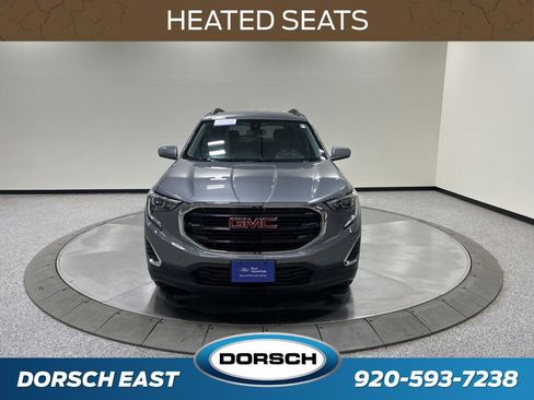 Used 2020 GMC Terrain SLE w/ Driver Convenience Package image 3