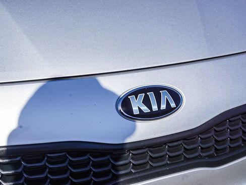 Used 2016 Kia Rio LX FWD image 11