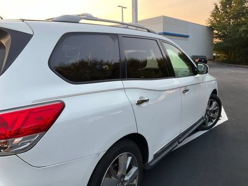 Used 2014 Nissan Pathfinder Platinum w/ Platinum Premium Package FWD image 5