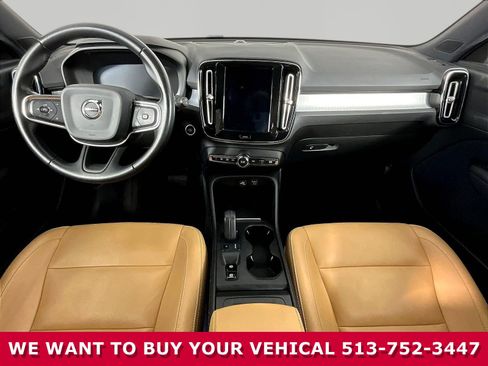 Used 2019 Volvo XC40 T5 Momentum AWD/4WD image 7