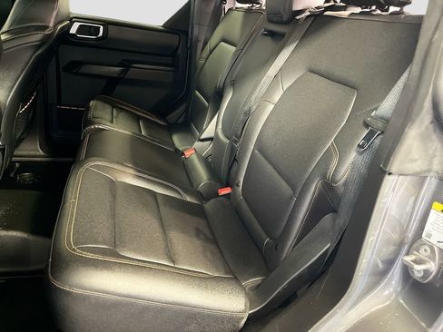 Used 2024 Ford Bronco Badlands image 25