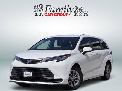 Used 2021 Toyota Sienna LE