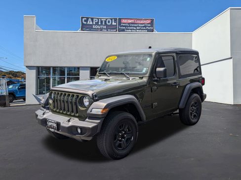 Used 2023 Jeep Wrangler Sport AWD/4WD image 7