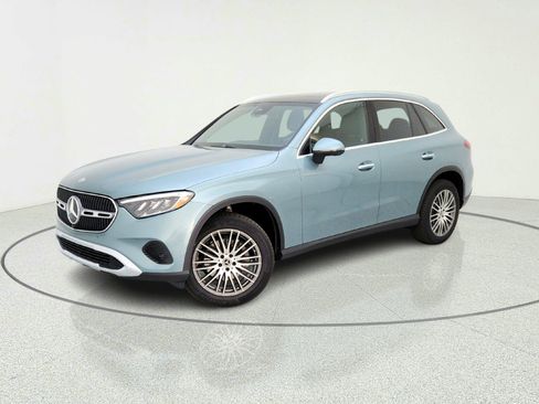 New 2026 Mercedes-Benz GLC 300 image 1