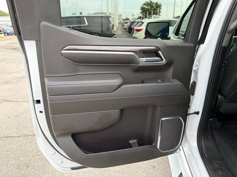 Used 2022 Chevrolet Silverado 1500 LTZ w/ Technology Package AWD/4WD image 21