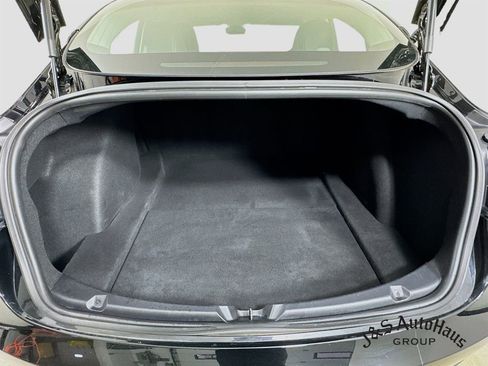 Used 2018 Tesla Model 3 Long Range image 31