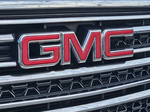 Used 2019 GMC Acadia SLT FWD image 6