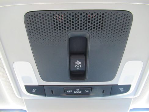 Used 2026 Honda HR-V EX-L image 31