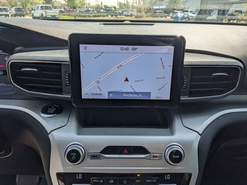 Used 2021 Ford Explorer XLT w/ Equipment Group 202A image 22