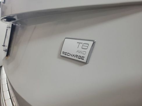 Certified 2023 Volvo XC90 T8 Plus w/ Protection Package Premier image 10