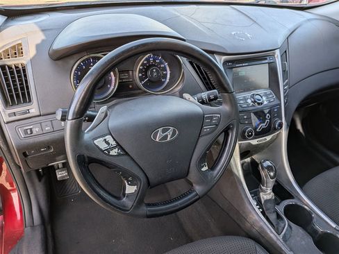Used 2011 Hyundai Sonata SE w/ Navigation & Sunroof Pkg 4 image 15