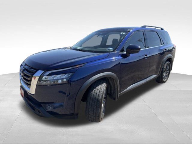 Certified 2024 Nissan Pathfinder SV FWD image 4