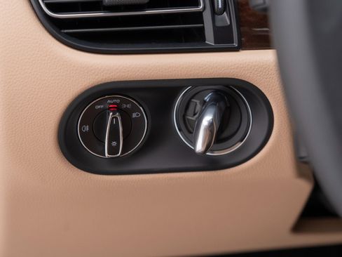 New 2026 Porsche Macan image 27