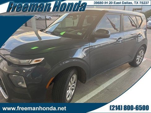 Used 2020 Kia Soul LX image 1