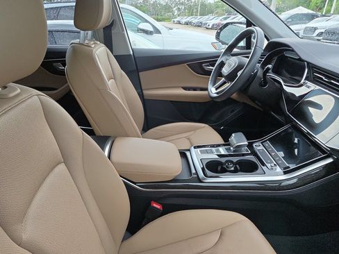 Used 2024 Audi Q7 3.0T Premium Plus AWD/4WD image 10