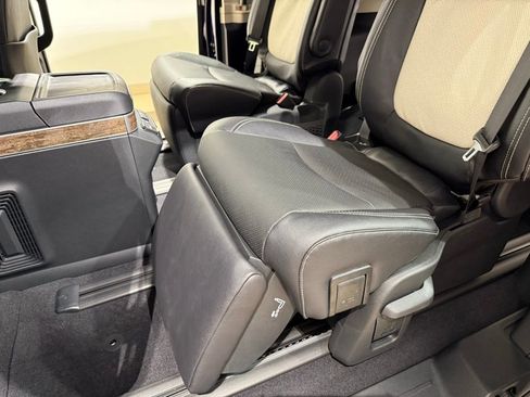 New 2026 Toyota Sienna Platinum image 21