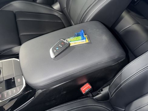 Used 2025 BMW X4 xDrive30i image 29