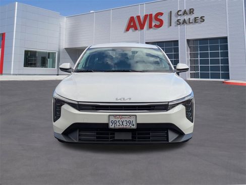 Used 2025 Kia K4 LXS image 2