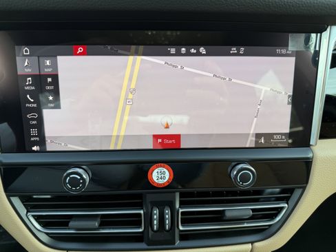 New 2025 Porsche Macan image 26