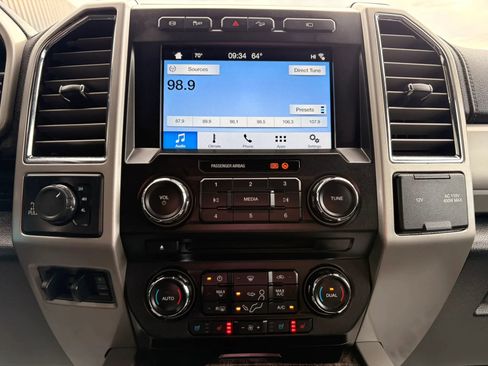 Used 2017 Ford F250 Lariat w/ Chrome Package AWD/4WD image 19