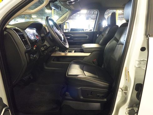 Used 2024 RAM 2500 Laramie AWD/4WD image 24
