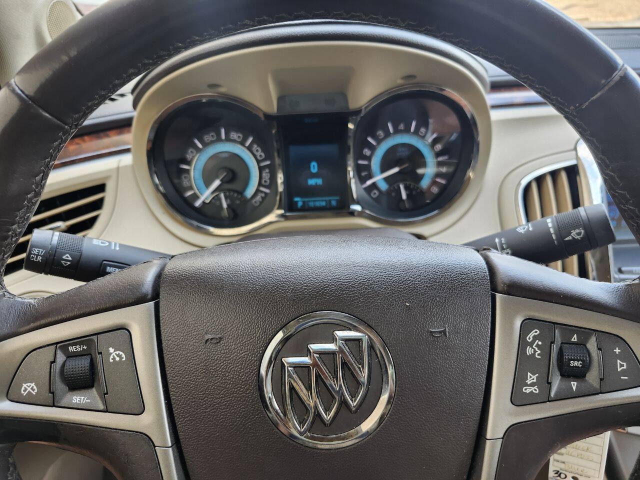 Used 2011 Buick LaCrosse CXL FWD image 12