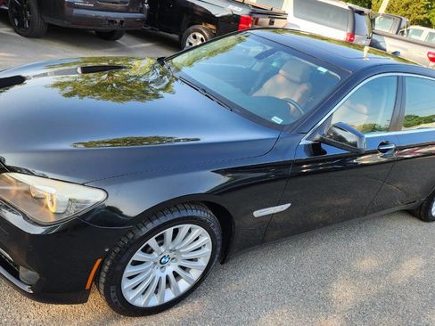 Used 2011 BMW 750Li xDrive image 6
