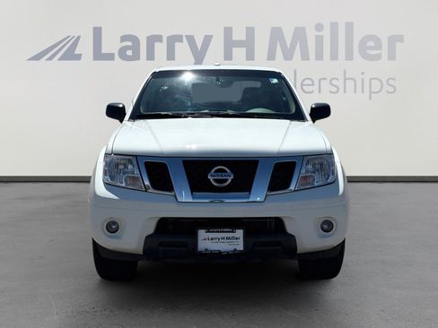 Used 2017 Nissan Frontier SV w/ SV Value Truck Package image 9