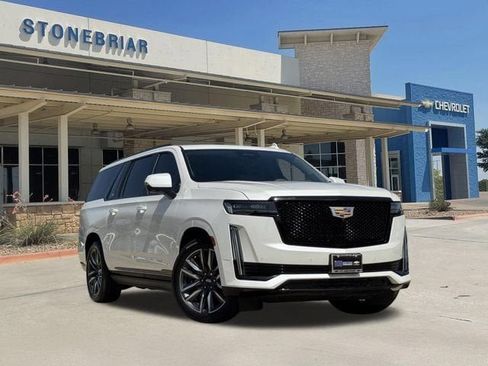 Used 2023 Cadillac Escalade ESV Sport Platinum AWD/4WD image 1