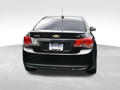 Used 2015 Chevrolet Cruze LTZ w/ Sun, Sound and Sport Package FWD image 4