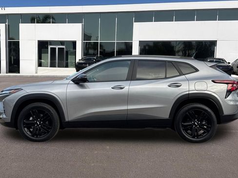 Used 2024 Chevrolet Trax ACTIV w/ Sunroof Package image 6