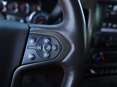 Used 2017 Chevrolet Silverado 1500 High Country image 28