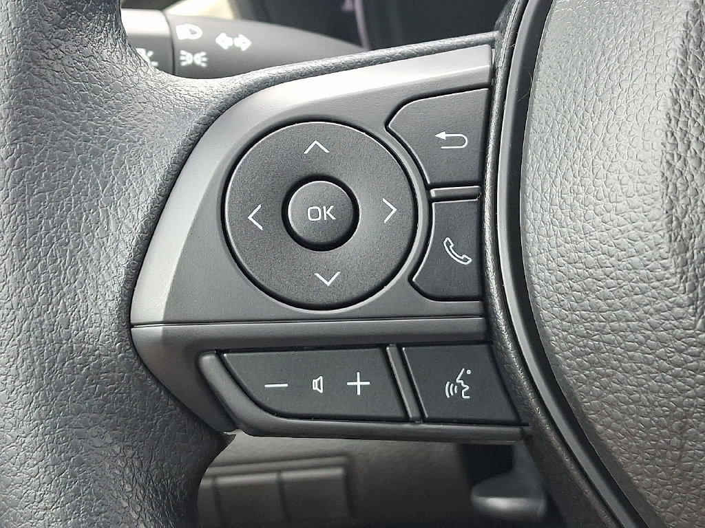 Used 2026 Toyota Corolla LE FWD image 21